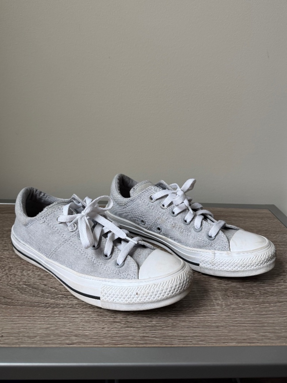 Gray Converse Low Womens Size 7